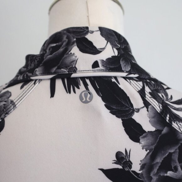 Women's Lululemon Nice Asana Jacket Brisk Bloom Floral Full Zip Black White - Picture 7 of 8